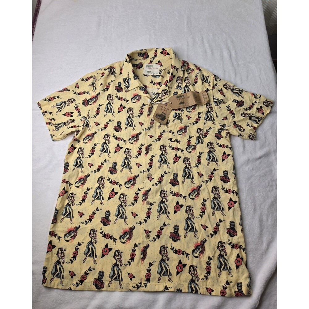 Kahuna Bay Mens M Tropical Retro Tattoo Hawaiian Hula Girl Ukulele Shirt NEW $79